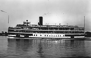 Steamer_Ste_Claire_c_1915